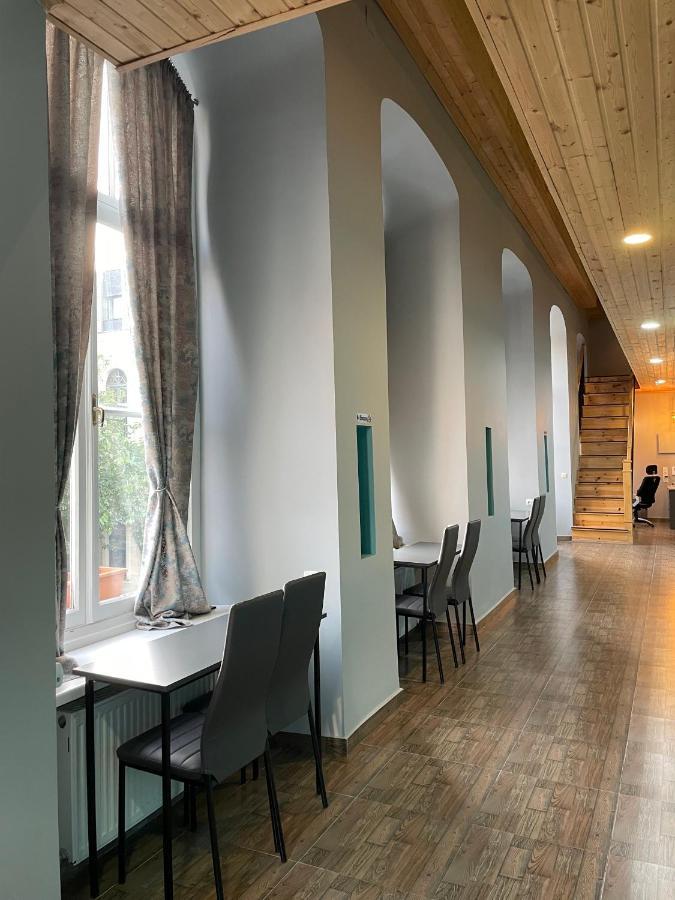 Tbilicity Hotel Тбилиси Экстерьер фото