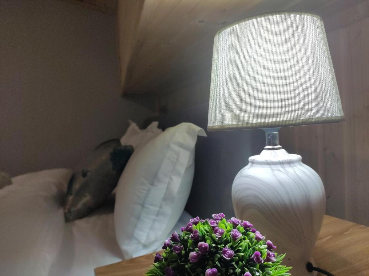 Tbilicity Hotel Тбилиси Экстерьер фото