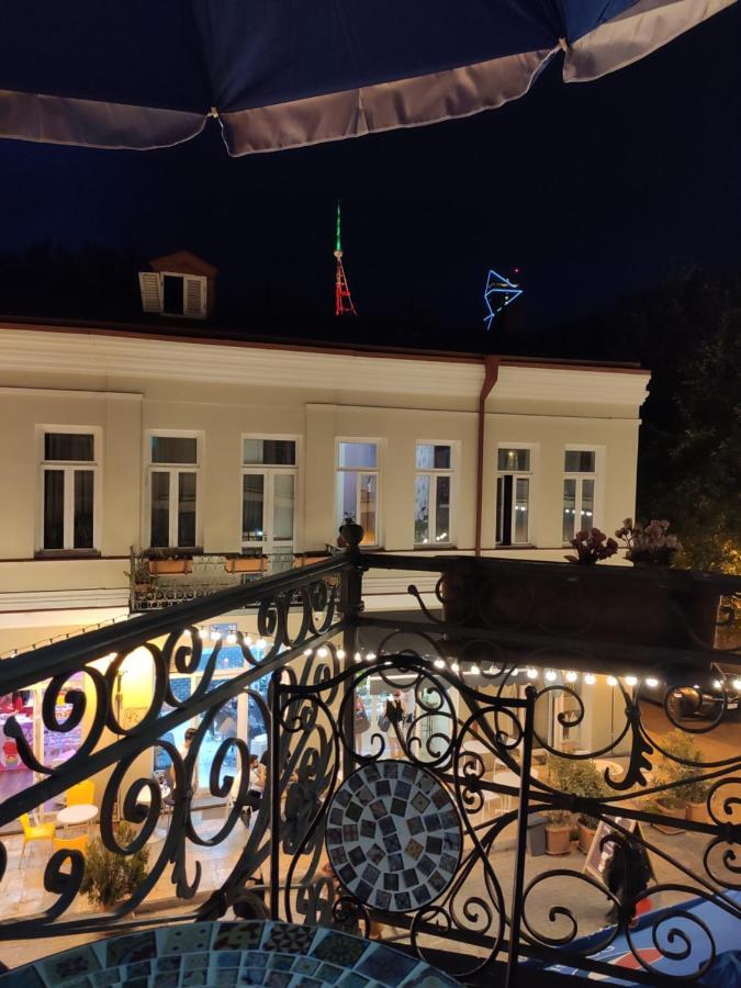 Tbilicity Hotel Тбилиси Экстерьер фото