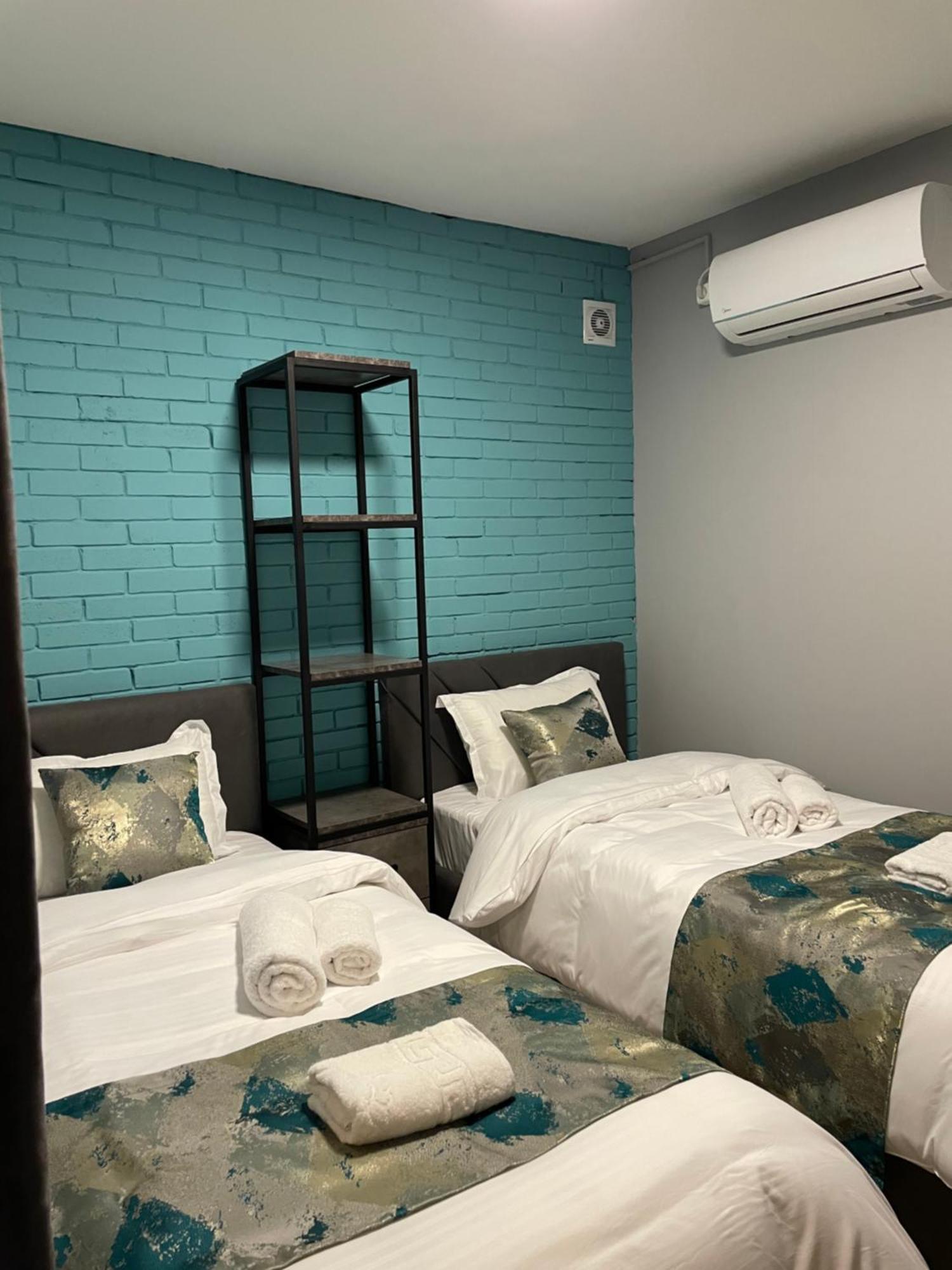 Tbilicity Hotel Тбилиси Экстерьер фото